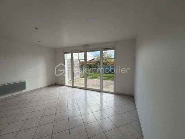 A louer MAISON  3 PIECES 63 M2  URT