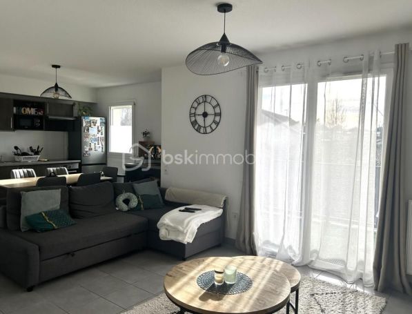 A louer APPARTEMENT T3 61 M2  BASSENS
