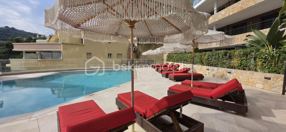 A louer APPARTEMENT DE PRESTIGE NEUF T3 81 M2 VUE MER BEAUSOLEIL