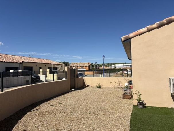 A louer MAISON  4 PIECES 105 M2  ROUBIA