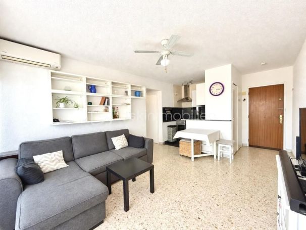 A louer APPARTEMENT T2 36 M2 TERRASSE BORD DE MER MANDELIEU LA NAPOULE