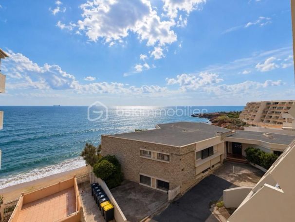 A louer APPARTEMENT T3 67 M2 TERRASSE PIEDS DANS L'EAU SETE