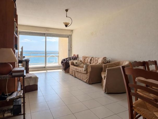A louer APPARTEMENT T3 67 M2 TERRASSE PIEDS DANS L'EAU SETE