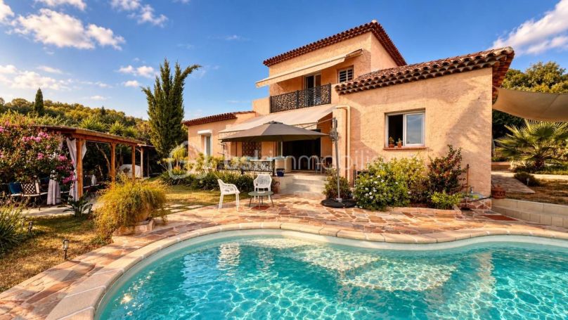 A louer MAISON  6 PIECES 190 M2  LE ROURET