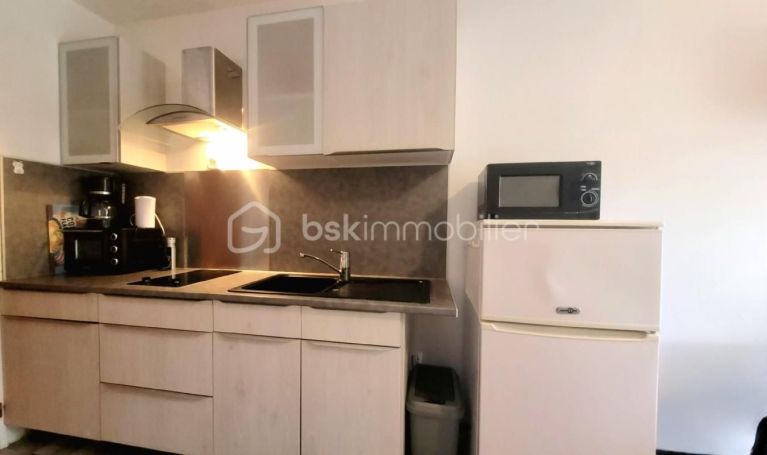 A louer STUDIO  18 M2 BORD DE MER BALARUC LES BAINS