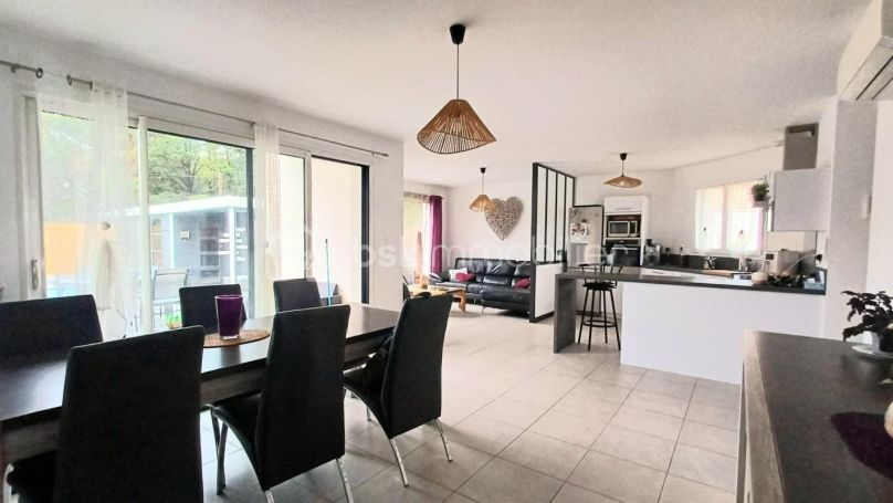 A louer MAISON  CONTEMPORAINE BORD DE MER TALMONT SAINT HILAIRE
