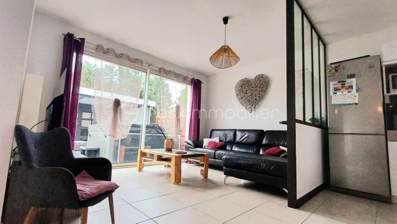 A louer MAISON  CONTEMPORAINE BORD DE MER TALMONT SAINT HILAIRE