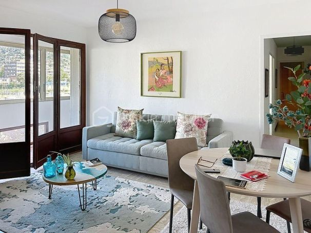 A louer APPARTEMENT NEUF T3 60 M2 BORD DE MER TOULON