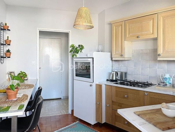 A louer APPARTEMENT NEUF T3 60 M2 BORD DE MER TOULON