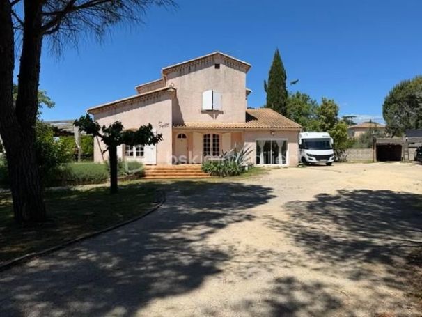A louer MAISON  7 PIECES 185 M2  SAINT HILAIRE DE BRETHMAS
