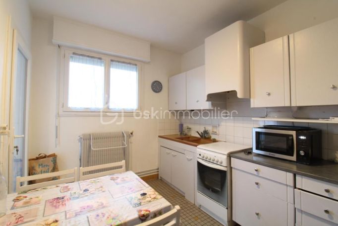 A louer APPARTEMENT T4 84 M2 BORD DE MER PARENTIS EN BORN