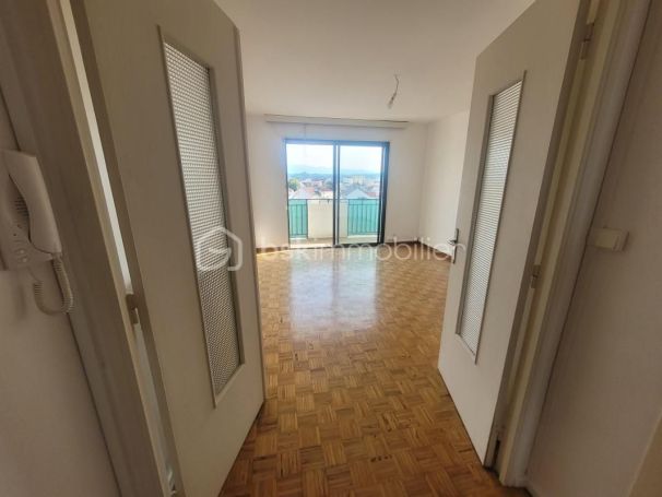 A louer APPARTEMENT T3 60 M2  PAU