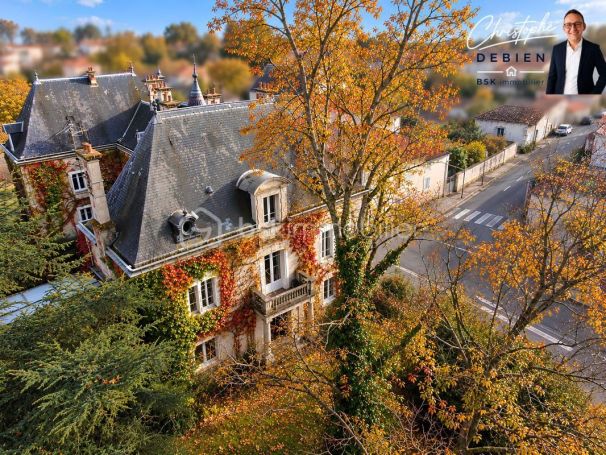 A louer MAISON  DE MAîTRE  LA CHAIZE LE VICOMTE
