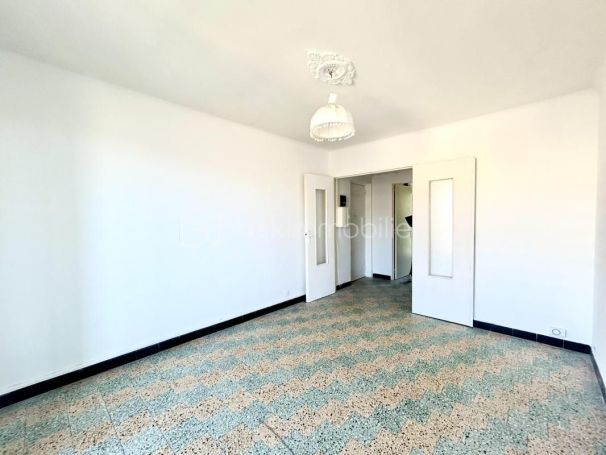 A louer APPARTEMENT T3 55 M2 BORD DE MER AJACCIO
