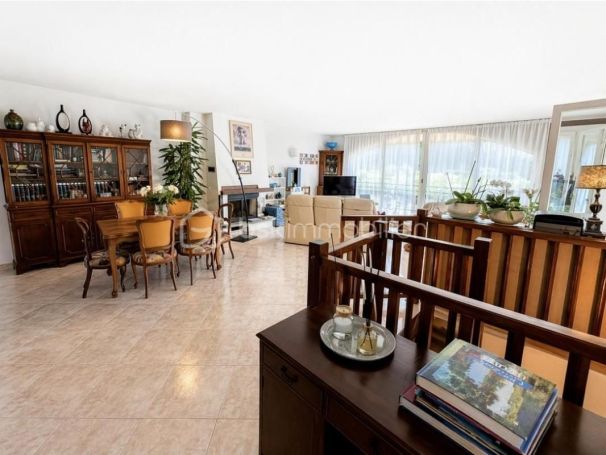 A louer APPARTEMENT T3 93 M2 TERRASSE VUE MER ROQUEBRUNE CAP MARTIN