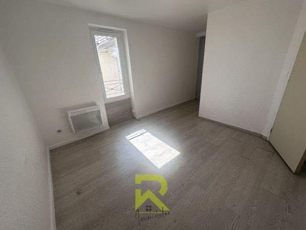 A louer APPARTEMENT T3 48 M2  BEZIERS