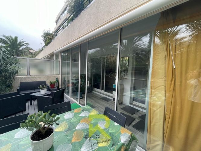 APPARTEMENT T3 59 M2 TERRASSE BORD DE MER SETE