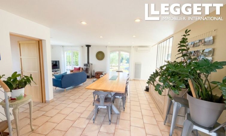 A louer MAISON  6 PIECES 155 M2  MONTFORT SUR ARGENS