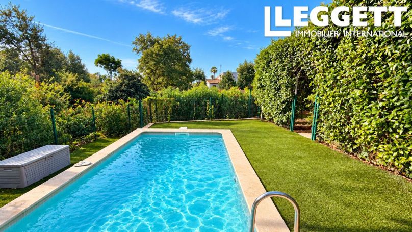 A louer MAISON  CONTEMPORAINE BORD DE MER ANTIBES