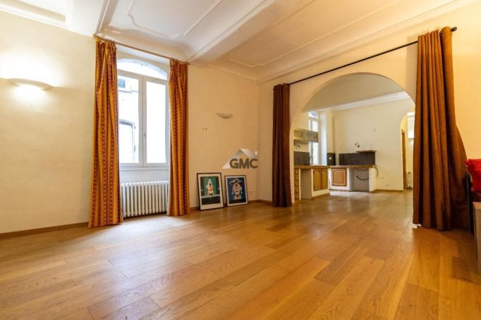 A louer APPARTEMENT T2 87 M2  LODEVE