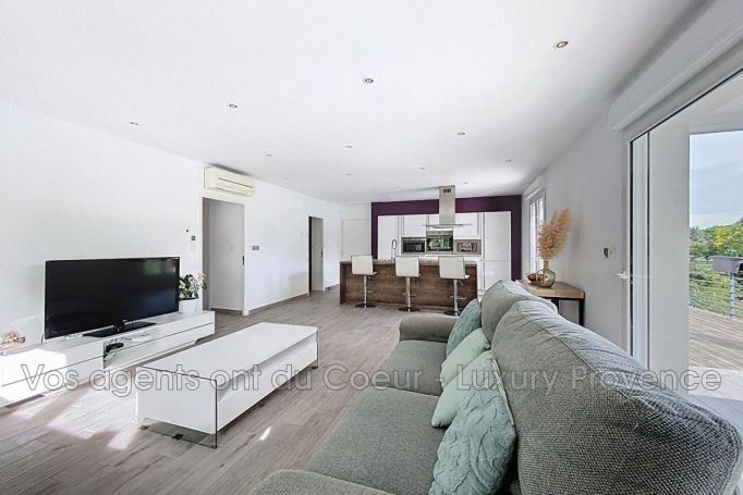 A louer APPARTEMENT T3 76 M2 TERRASSE  GARDANNE