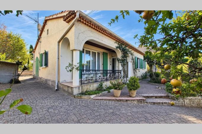 A louer MAISON 5 PIECES 93 M2 PEYNIER