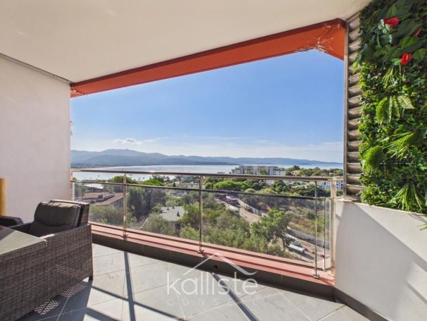 A louer APPARTEMENT T2 47 M2 TERRASSE VUE MER AJACCIO