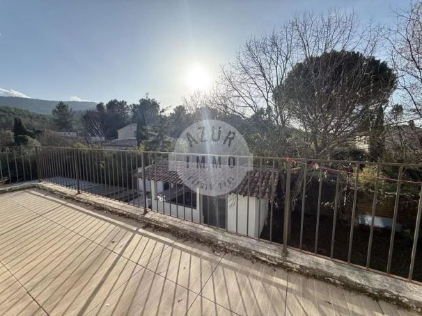 A louer MAISON CONTEMPORAINE SAINT ZACHARIE