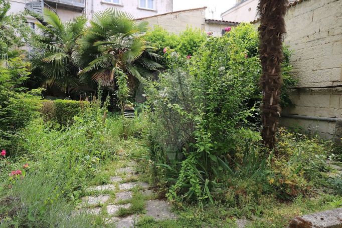 A louer APPARTEMENT T2 45 M2  SAINTES