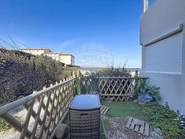 A louer APPARTEMENT T3 46 M2 TERRASSE BORD DE MER LEUCATE