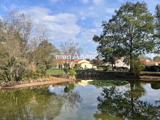 A vendre GîTE  LES HERBIERS