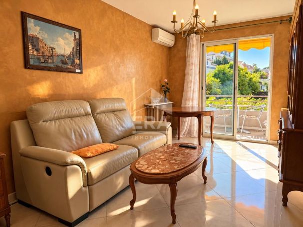 A louer APPARTEMENT T3 55 M2 BORD DE MER CAGNES SUR MER