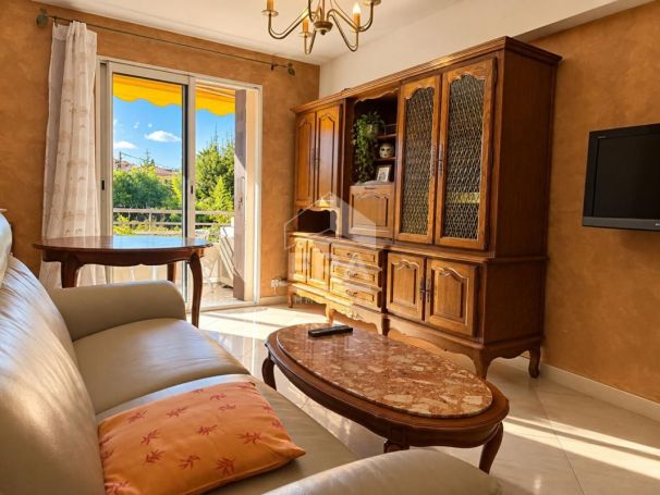 A louer APPARTEMENT T3 55 M2 BORD DE MER CAGNES SUR MER