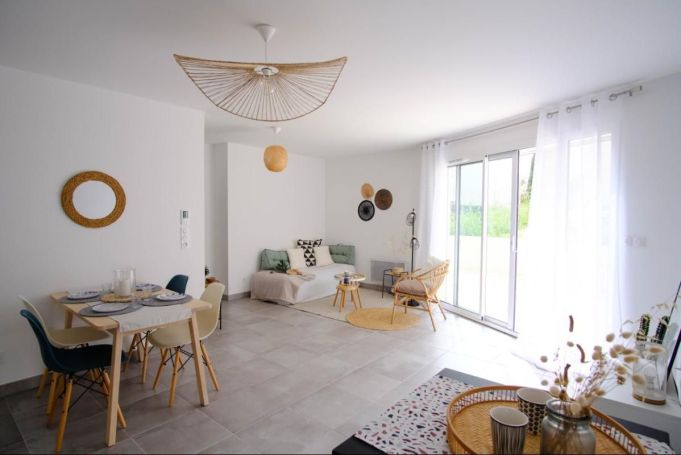 A louer APPARTEMENT NEUF T3 63 M2 TERRASSE  NIMES