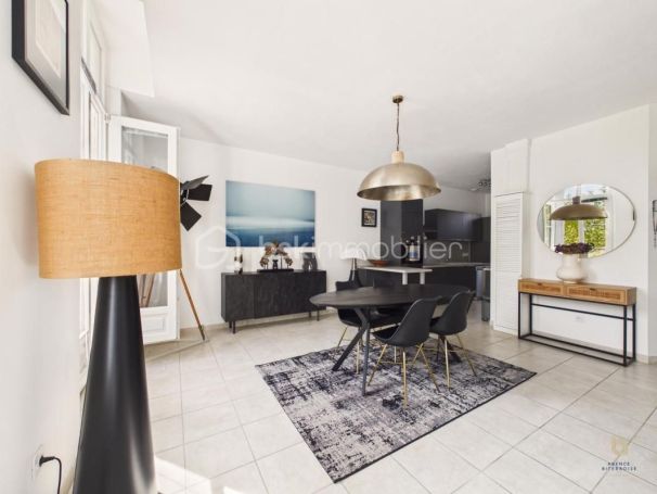 A louer APPARTEMENT T4 95 M2  BEZIERS