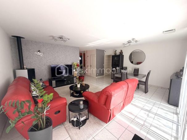 A louer MAISON  4 PIECES 101 M2  GIGEAN