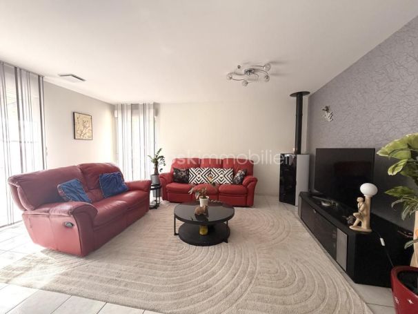 A louer MAISON  4 PIECES 101 M2  GIGEAN
