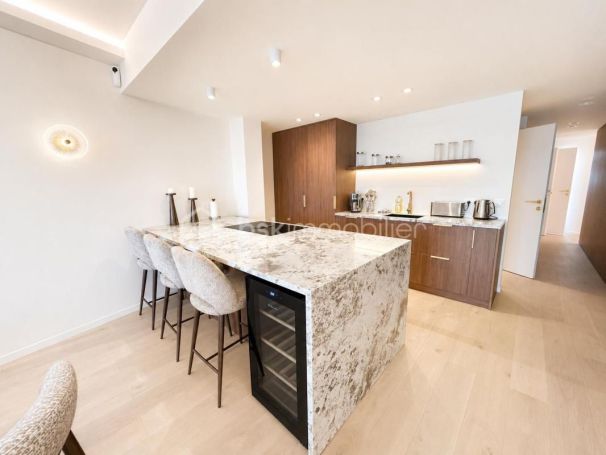 A louer APPARTEMENT NEUF T3 88 M2 VUE MER CANNES