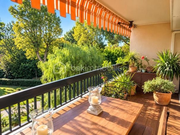 A louer APPARTEMENT T4 86 M2 TERRASSE BORD DE MER VILLENEUVE LOUBET