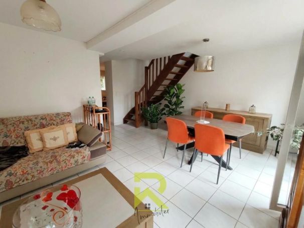 A louer MAISON  4 PIECES 75 M2  BEZIERS