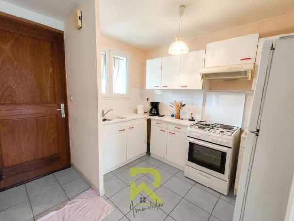 A louer MAISON  4 PIECES 75 M2  BEZIERS