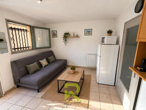 A louer STUDIO  23 M2 TERRASSE BORD DE MER LE CAP D AGDE