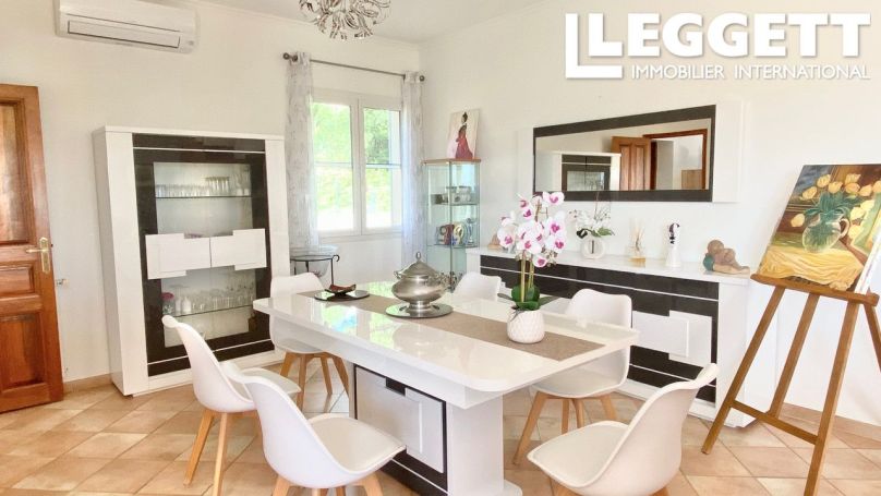 A vendre MAISON  4 PIECES 125 M2  SAINT MAXIMIN