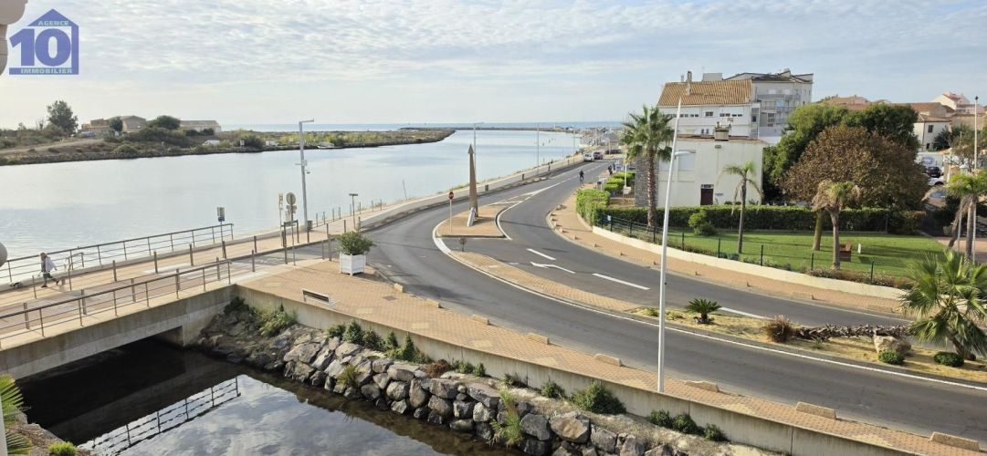 APPARTEMENT T2 35 M2 BORD DE MER VALRAS PLAGE