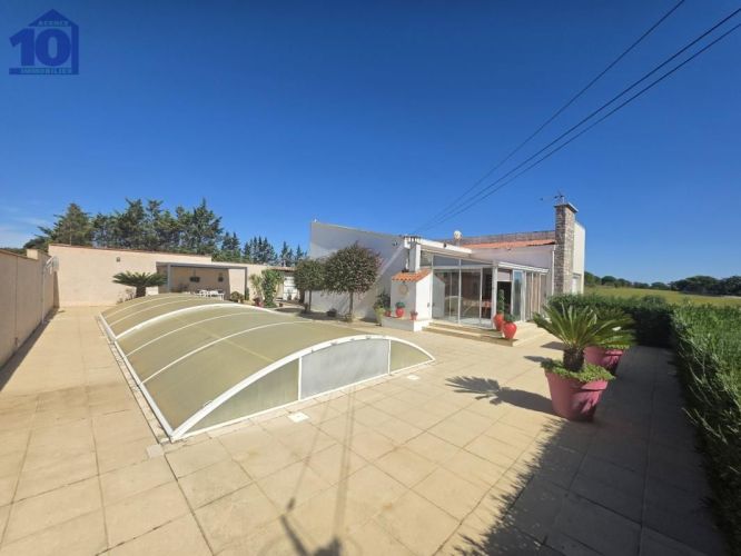 MAISON  5 PIECES 130 M2 BORD DE MER VALRAS PLAGE