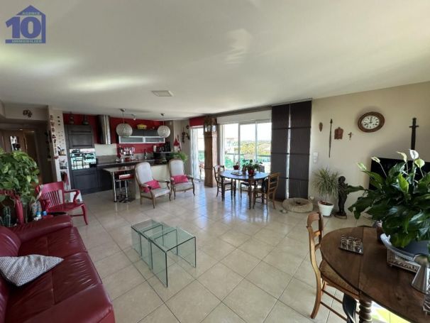 A louer APPARTEMENT T4 106 M2 TERRASSE BORD DE MER SERIGNAN