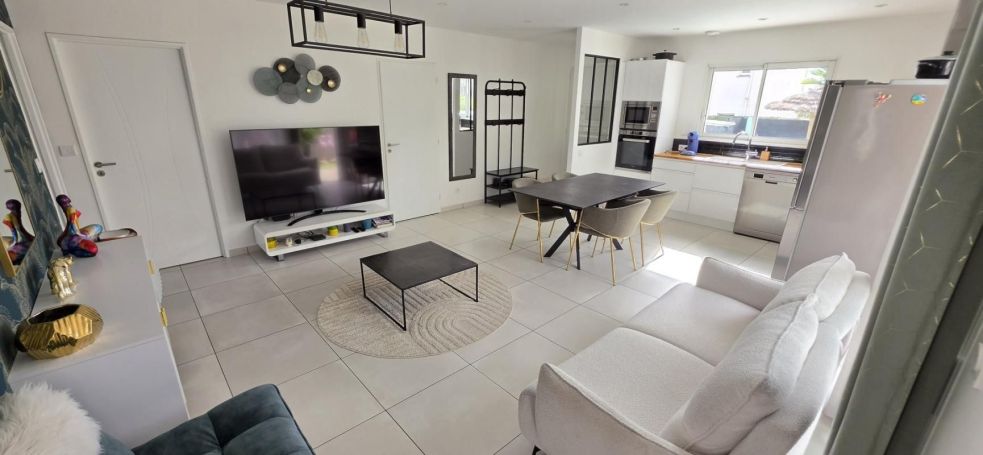 A louer MAISON  4 PIECES 80 M2 BORD DE MER VALRAS PLAGE