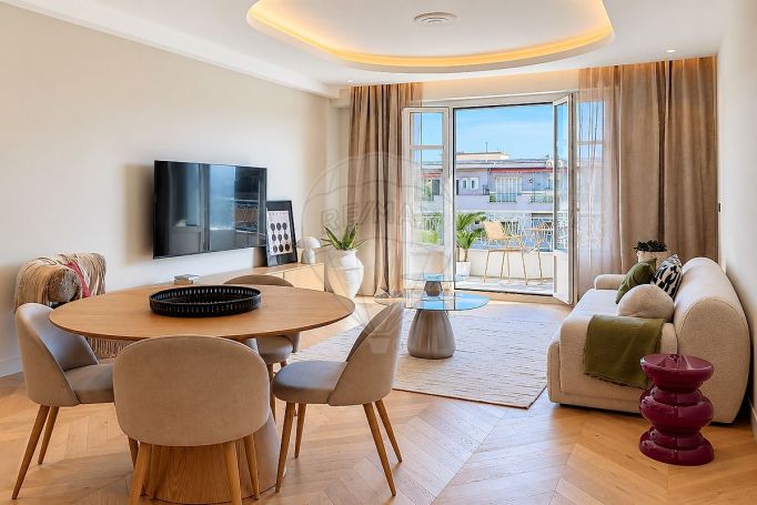 A louer APPARTEMENT T3 73 M2 BORD DE MER NICE