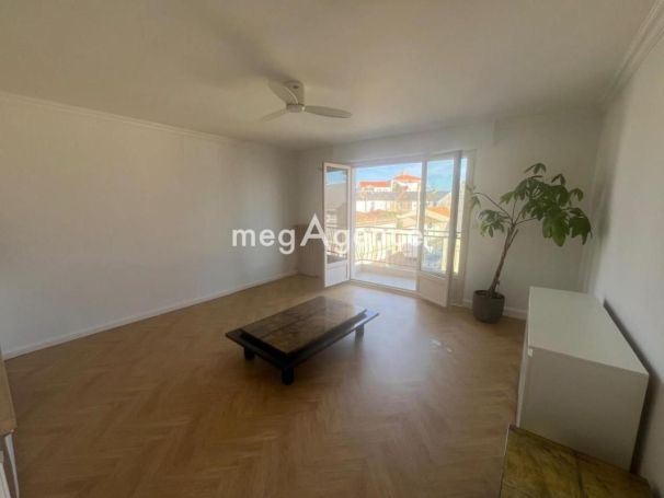 A louer APPARTEMENT T3 57 M2 BORD DE MER LES SABLES D OLONNE