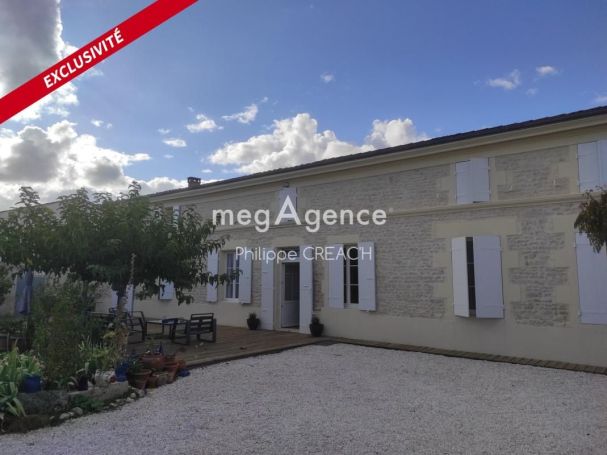A louer LONGèRE  7 PIECES 220 M2  LANDES